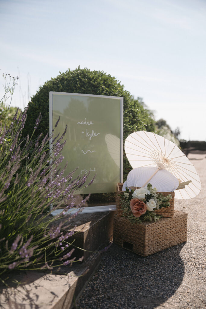 Documentary and editorial wedding photography from garden summer outdoor wedding at Eolia Mansion in Connecticut. Photos taken by Suz Lundeen Photo - destination wedding, family, and maternity photographer based in New England and the Midwest.